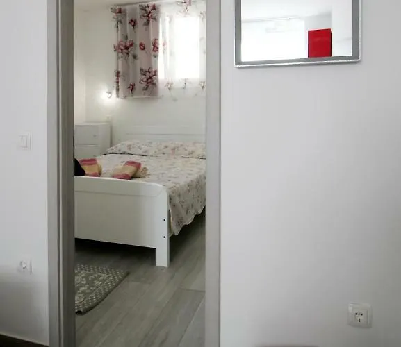 Apartamento Kala Kaštela